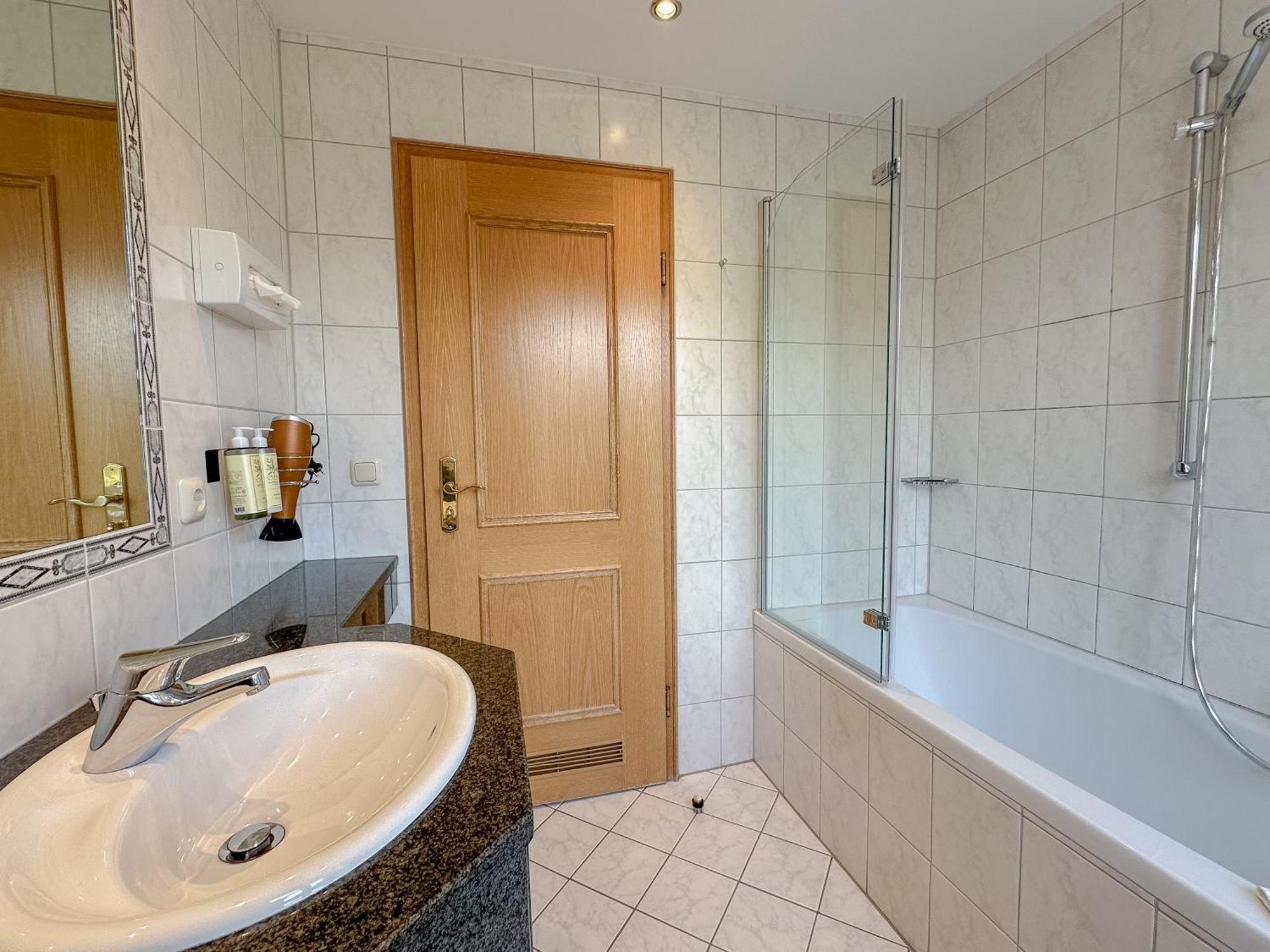 Hotel Gasthof Alter Wirt Farchant Zewnętrze zdjęcie