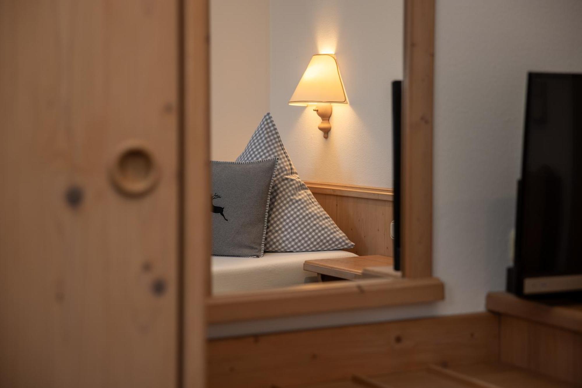 Hotel Gasthof Alter Wirt Farchant Zewnętrze zdjęcie
