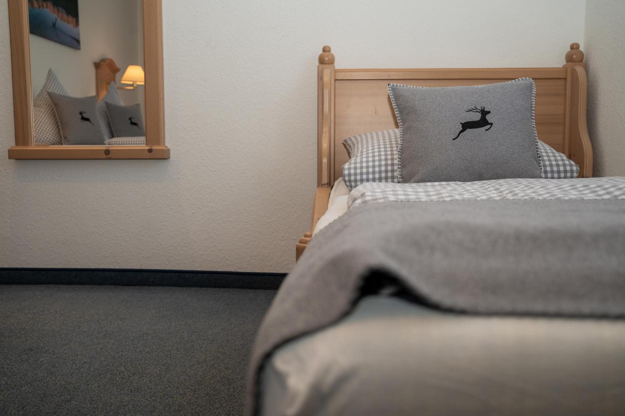Hotel Gasthof Alter Wirt Farchant Zewnętrze zdjęcie