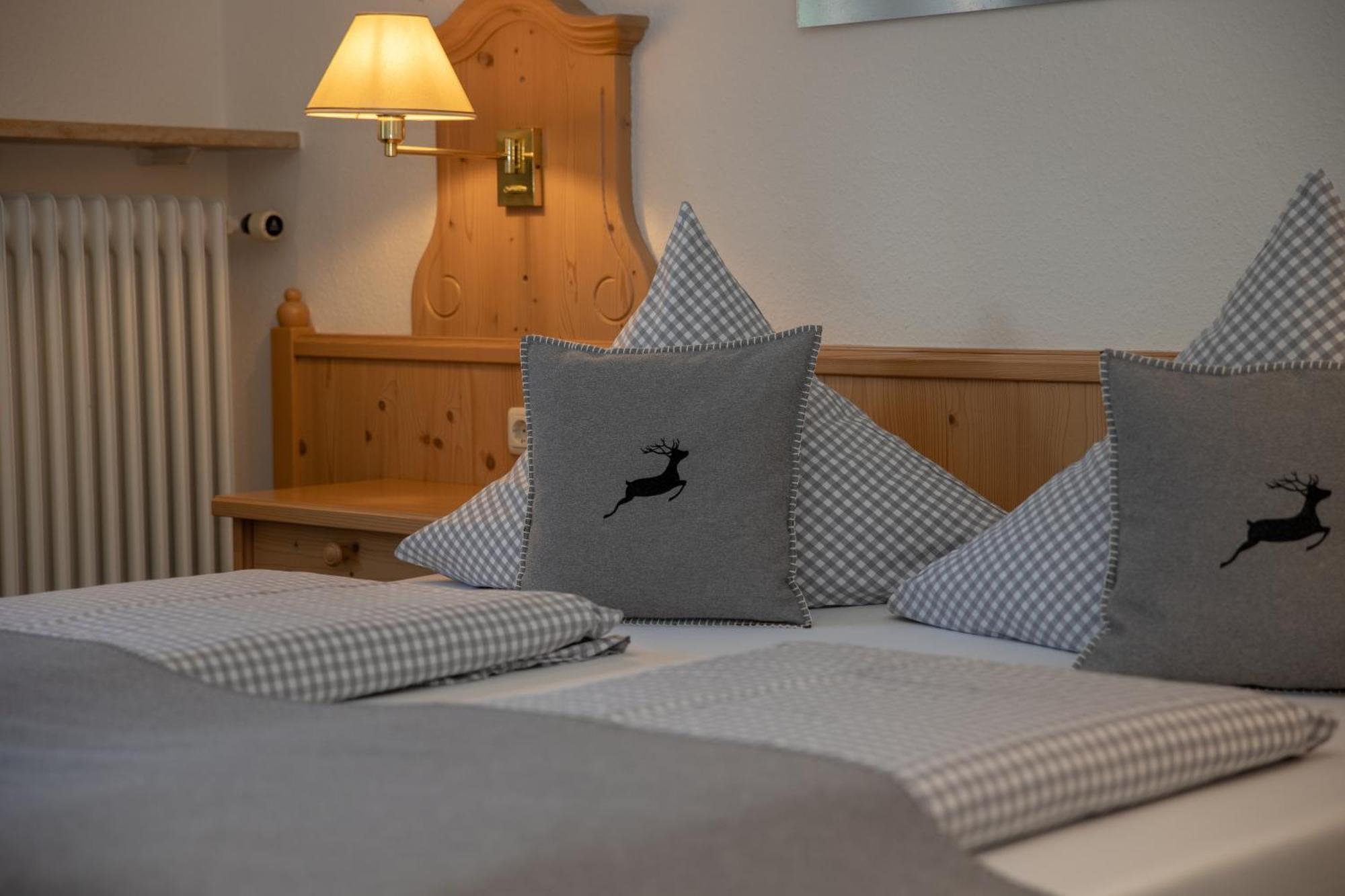 Hotel Gasthof Alter Wirt Farchant Zewnętrze zdjęcie